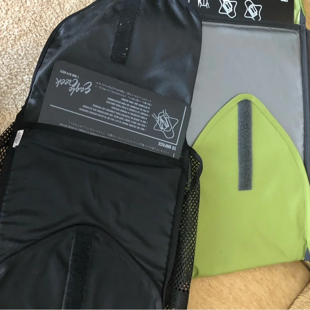 Green Travel Garment packing pouches  with Black Mesh Panels ..  two bags.